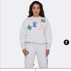 Set active white crew sweatshirt